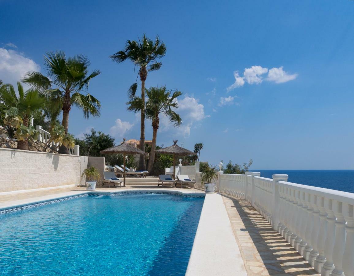 Frontline Villa, Five Star Deluxe El Campello Exterior photo